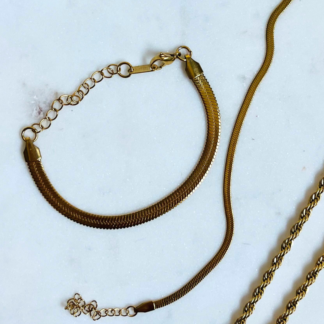 EVERLY | Small Herringbone Chain Bracelet