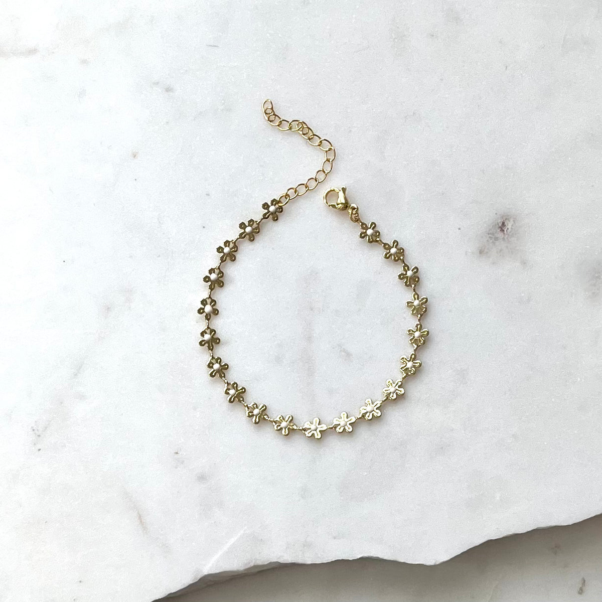 CHLOE | Gold Daisy Chain Bracelet