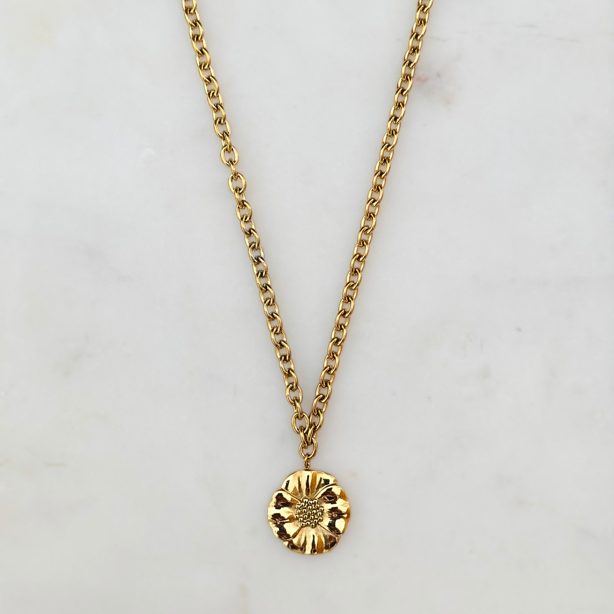 Bold Flower Pendant Necklace