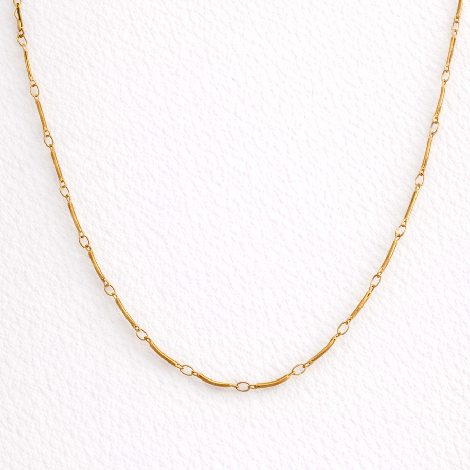 Curved Bar Necklace