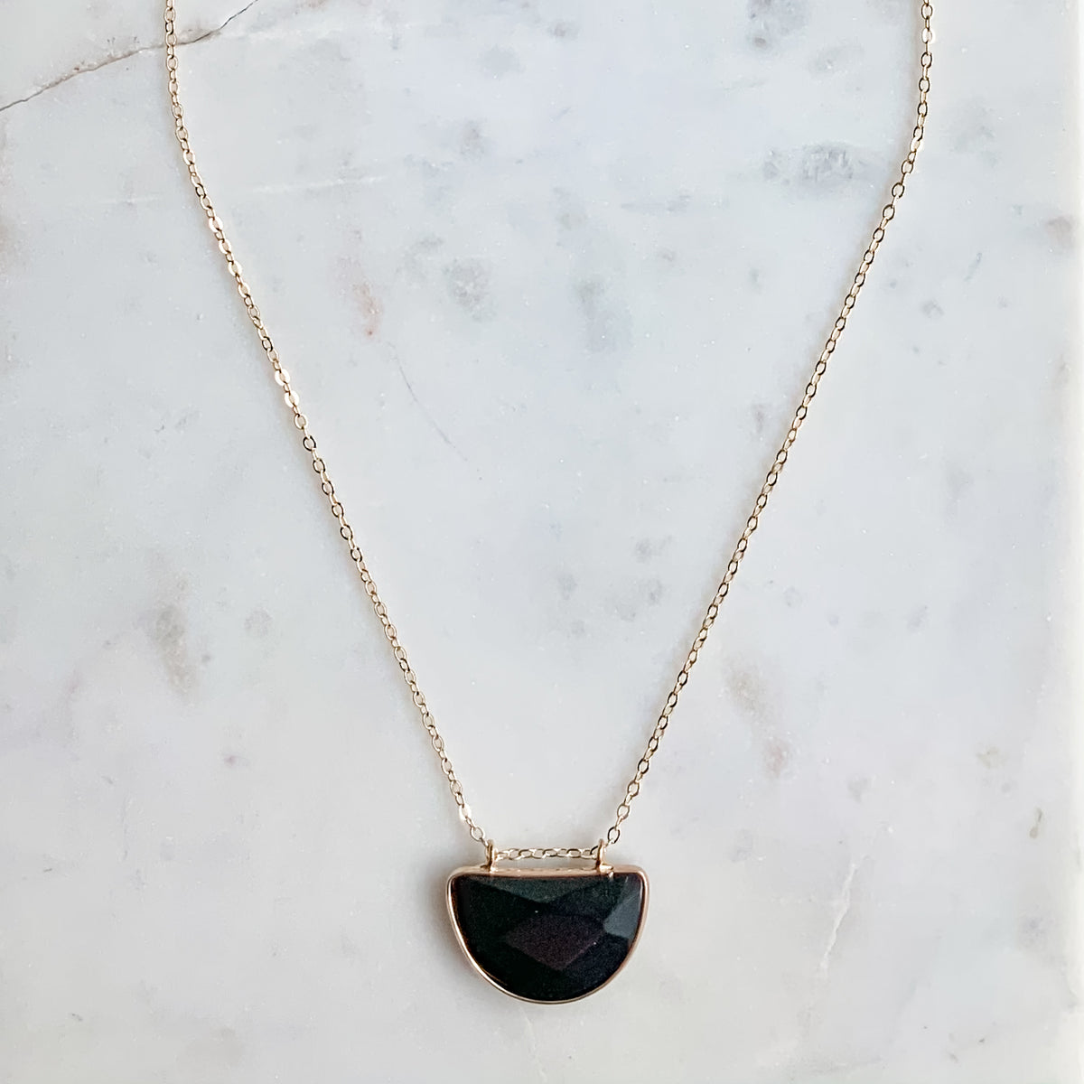 The Arc Necklace - Onyx