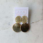 Monstera Black Shell Earrings